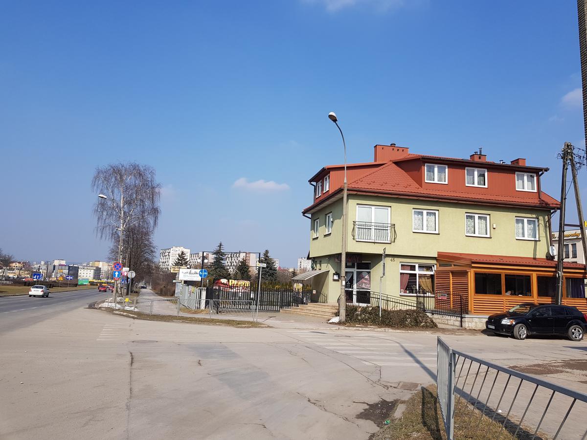 Хостел Roadway Кельце Экстерьер фото